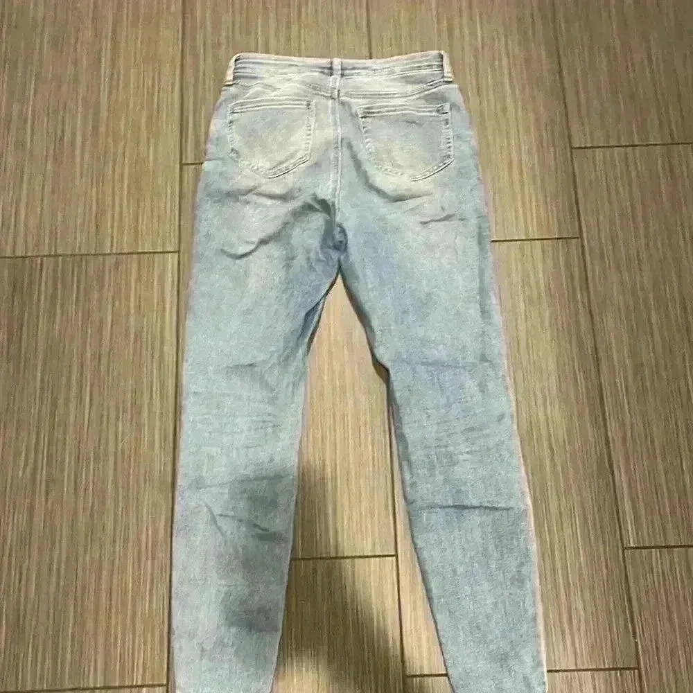 Abound Women's Blue Light Wash High Rise Zip Fly Skinny Denim Jeans Size 26 - Picture 5 of 10